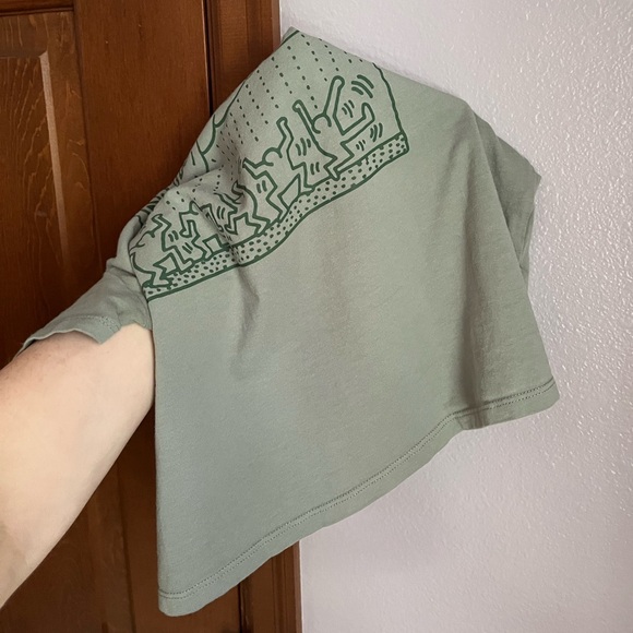 Keith Haring x GAP Rain Dance Shrunken Tee - Picture 4 of 5